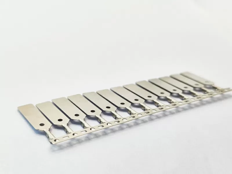 精密冲压金属连接器端子