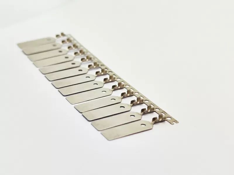 精密冲压金属连接器端子