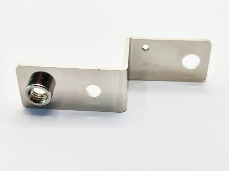 Industrial L-shaped Metal Right-Angle Brackets